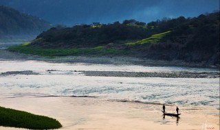 梦见河里涨大水是什么征兆 梦见河里涨大水的梦境解析