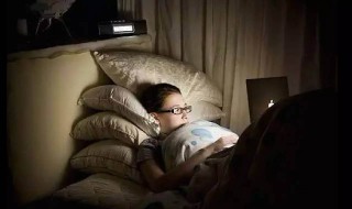 熬夜搞笑的句子 关于熬夜的幽默句子