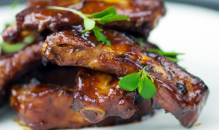 红烧羊排最简单的做法 如何简单制作红烧羊排