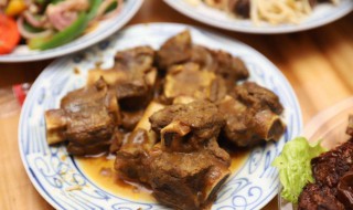 高压锅煮咖喱牛排方法 高压锅煮美味的咖喱牛排方法