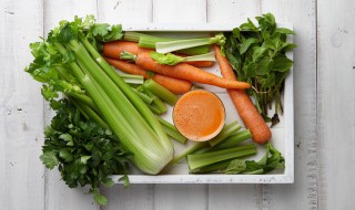 炒芹菜怎么做好吃 芹菜的做法