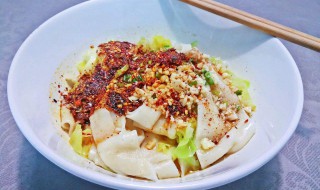 油泼面最简单的做法 油泼面的做法