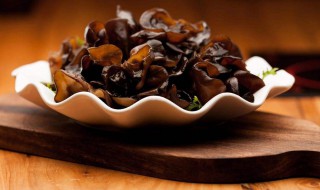 哪些人不宜吃木耳 不宜吃木耳的人群介绍