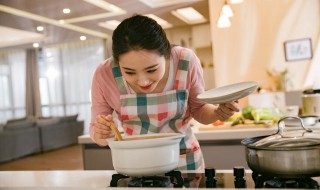 桂花酱的制作方法 桂花酱只要桂花、蜂蜜、糖即可