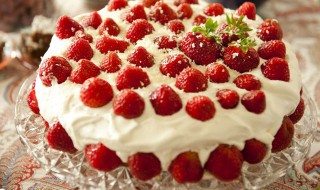 蛋糕的奶油是用什么做的 蛋糕奶油是用什么做的