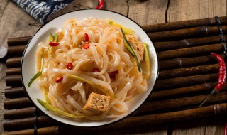 做凉皮为什么会裂 凉皮会裂的原因