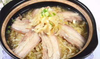 酸菜白肉的做法和步骤 酸菜白肉的做法和步骤是什么