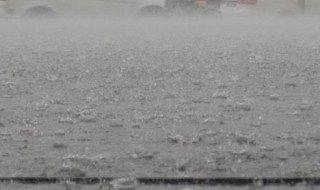 形容暴雨的句子 描写暴雨的短句