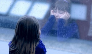 空虚的近义词 空虚的近义词是什么