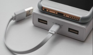 充电头发烫是什么原因 手机充电时充电头发烫是什么原因