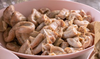 猪肠和猪肚在一起怎么煮好吃 猪肠和猪肚在一起怎样煮好吃