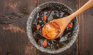 果冻粉和白凉粉的区别 果冻粉和白凉粉的区别都有什么