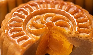 家庭伍仁月饼简易做法 家庭伍仁月饼简易做法步骤