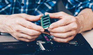 怎样清洗电脑灰尘 清理电脑主机的灰尘的方法