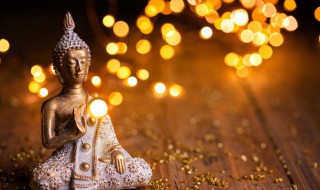 观音手上的瓶子叫什么 观世音手执的瓶子叫净瓶对吗