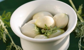 用盐腌大蒜的方法 腌大蒜的技巧