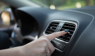 汽车空调多少度合适 汽车空调控制在多少度最适合