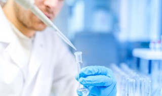 三氧化二铝与氢氧化钠反应 Al2O3与NaOH会产生什么化学反应