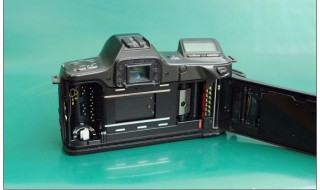 胶卷相机使用教程 胶片机的步骤