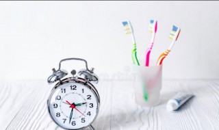 晚上最佳刷牙时间 什么时候?