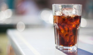 男性长期喝饮料的危害 看看医生的指导意见