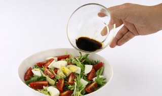 沙拉黑醋汁怎么调 沙拉黑醋汁如何调