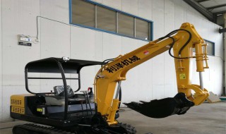 挖掘机倒车的方法 需要怎么开