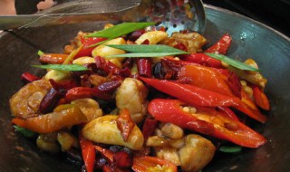 干锅牛蛙烹饪方法 一学就会的教程