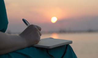 表达自己不善言辞句子 表达自己不善言辞句子有哪些