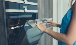 在家烤鸡怎么做 家庭版烤鸡的做法