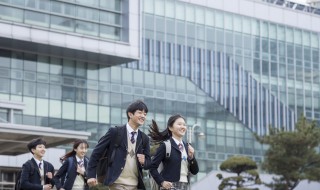 中学生活的好句子 中学生活就像一首诗