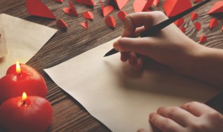 水滴石穿的穿的意思 水滴石穿的穿的解释