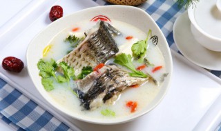 明目鱼煲汤的家常做法 怎么做明目鱼汤