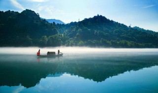 李白诗中南湖秋水夜无烟南湖指的是什么湖 南湖秋水夜无烟南湖指的是什么湖