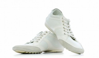 鞋子可以晒太阳吗 鞋子可不可以晒太阳