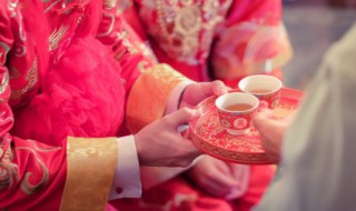 结发为夫妻恩爱两不疑什么意思 结发为夫妻恩爱两不疑的意思