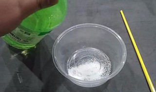 杀虫剂喷到厨具怎么办 杀虫剂喷到厨具的解决方法