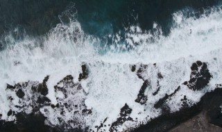 汹涌澎湃的意思是什么 汹涌澎湃是什么意思