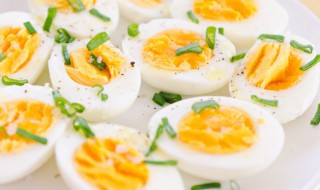 喝红牛能吃鸡蛋吗 喝红牛可不可以吃鸡蛋