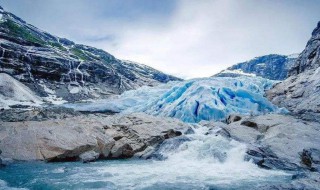 冰岛人口面积 来看看具体的