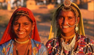 为什么印度人学英语更容易 印度的官方语言是什么