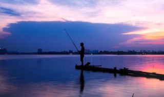 女人梦到钓鱼是什么征兆 是吉是凶呢