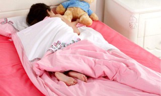 孩子蹭被子是什么原因 为什么会这样呢