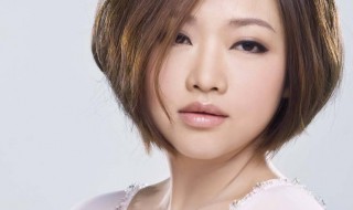 我想藏在温柔月光里原唱 好听醉了