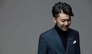 多想把你抱住原唱 美妙的歌曲值得听