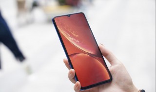 ace的屏幕是三星的吗 什么材料？