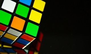 最简单的魔方口诀 遵循如下7个步骤