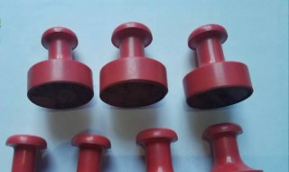 私刻公章要承担什么样的刑事责任 私刻公章犯法吗