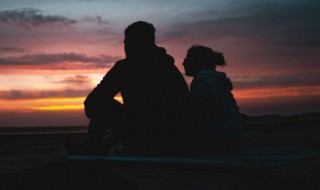 情侣个性签名一对简短 情侣简短个性签名一对