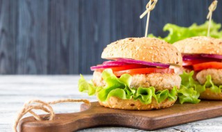 豬柳堡怎么做 豬柳堡的做法